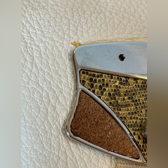 PRADA - Authentic Handbag - Cream - Picture 16 of 17